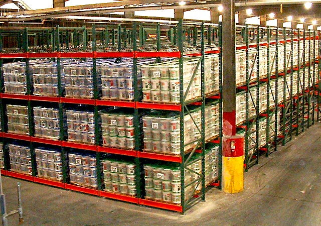 Pallet Flow Rack storage arrangement